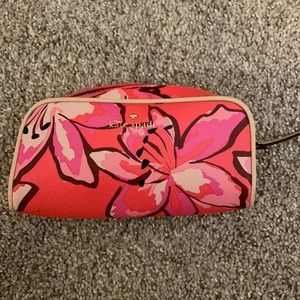 Beautiful Kate Spade tiny travel bag.